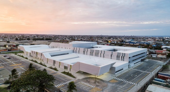 Рисунок 2. Вид на больницу Манта Figure 2. View of the Manta Hospital