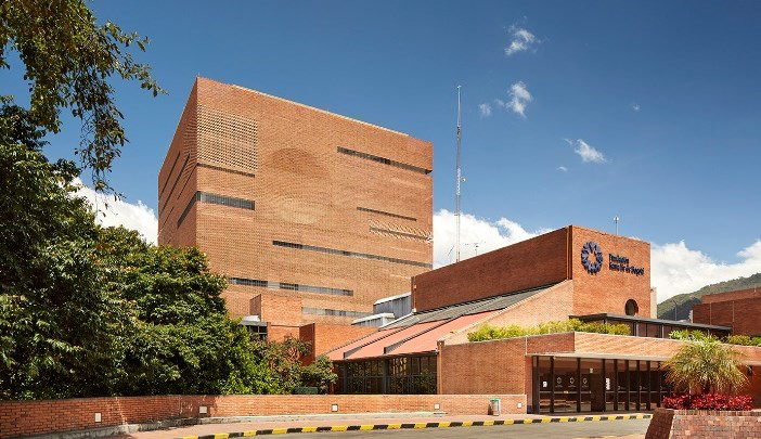 Рисунок 3. Вид на больницу Манта Figure 3. View of the Manta Hospital