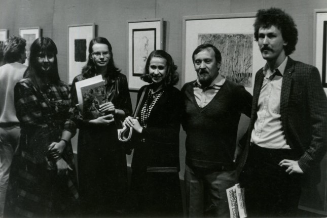 Рисунок 27. Открытие выставки Хорста Янссена в Новосибирской картинной галерее, 1985 г Figure 27. The opening of Horst Janssen's exhibition at the Novosibirsk Art Gallery, 1985